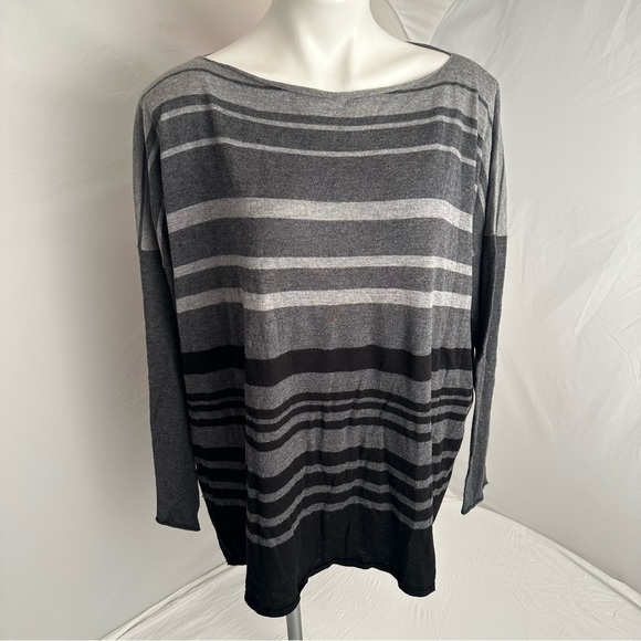 Vince black gray striped Merino wool rayon blend boatneck lightweight sweater - Picture 1 of 10